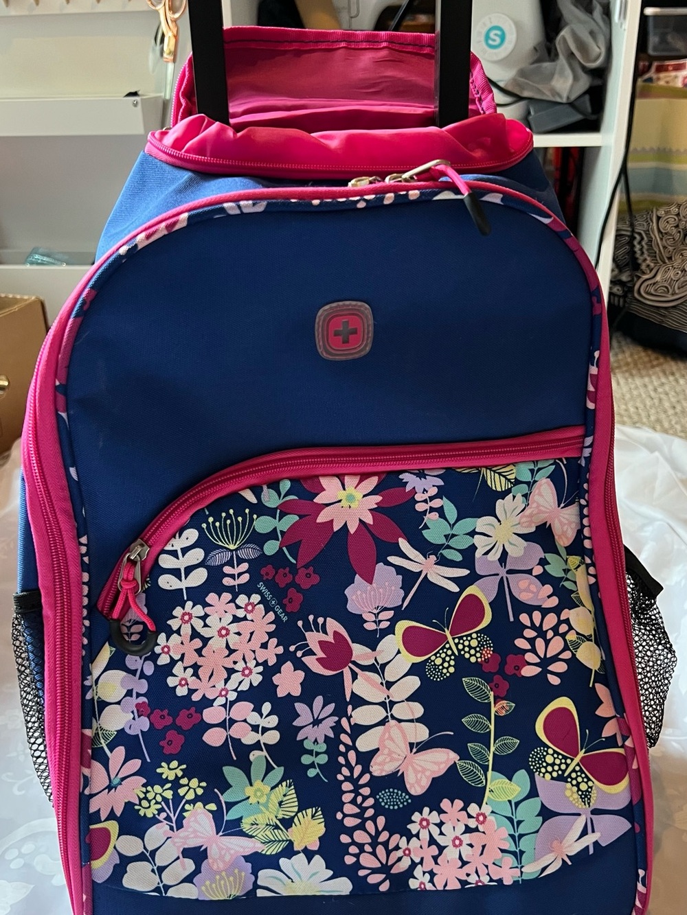 SwissGear Navy Blue and Pink Floral Rolling Travel Bag NEW